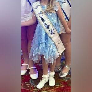 Girls ZOE LTD Light Blue Appearance Banquet Dress Size 4 Originally $174.00